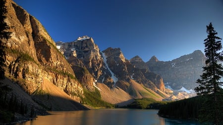 Sunset at Moraine Lake - sunset, lake, forest, np, mountain