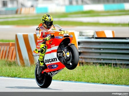 Valentino Rossi - valentino rossi, rossi, motogp, gp11, ducati, test