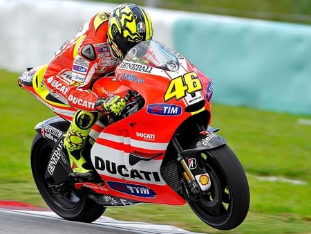 Ducati Desmosedici GP11 - race, ducati, re, valentino, desmosidici, motogp