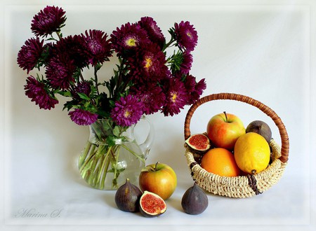 still life - chrysanthemums, photo, flowers, purple, fruit, nice, beautiful, photography, kettle, cool, still life, flower, bouquet, harmony, basket, fig, apple, lemon