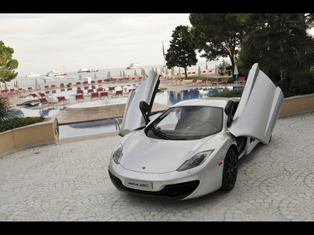 McLaren MP4 12C