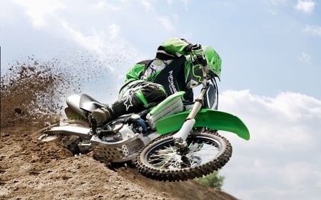 Kawasaki Motocross - crazy, dirt bike, kawasaki, motocross, hd, stunt, 1920x1200, race