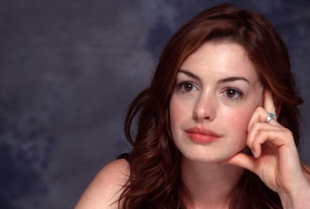 Anne Hathaway - look, anne, serious, hathaway, actress