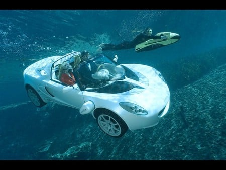 Car-Under-Water - water, under, car, picture, cool