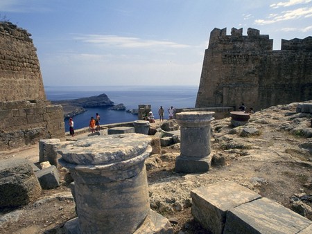 Mediterranean excursion - mediterranean, ruins, sightseeing, columns, greek, acropol