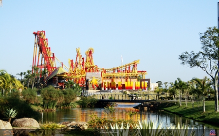 Fire - fire whip, roller coaster, beto carrero, brazil