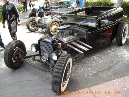 OLD HOTROD-3 - hotrod, car, old, show, rusty, outside