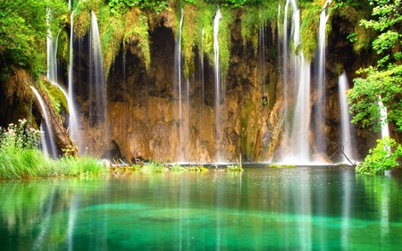 Green lake - water, nature, waterfall, amazing, landscape, lake, forest