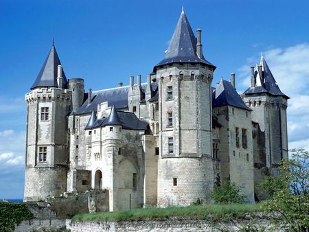 Chateau de Saumur Saumur France - sky, castles, cityscapes, saumur, international, chateau, france, castle, blue, chateau de saumur