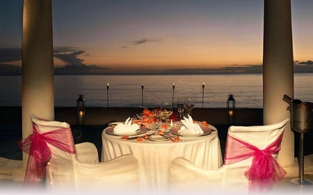 ROMANTIC DINNER FOR TWO - roses, blossoms, romantic, beach, deco, evening, table, petals, pink, dinner, wine, glasses, lights, twoo, ribbon, candles