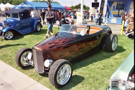 COOL HOTROD - yes, cool, custom, hot, ford, show, hotrod, outside, classic