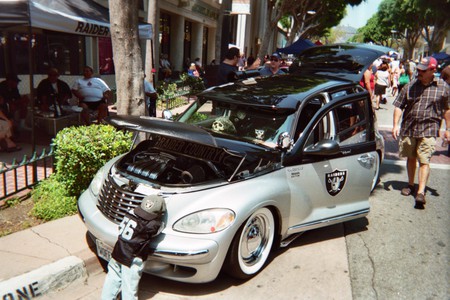 RAIDER CHRYSLER PT CRUISER - silver, logo, show, black, outside, raiders, plymouth, pt cruiser