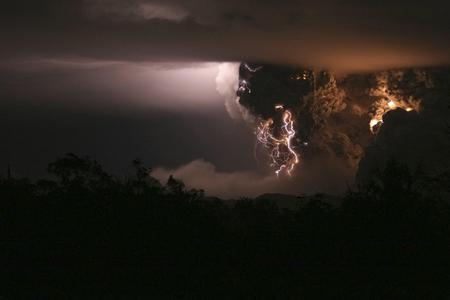 Vocano Lightning - ash, eruption, volcano, lightning