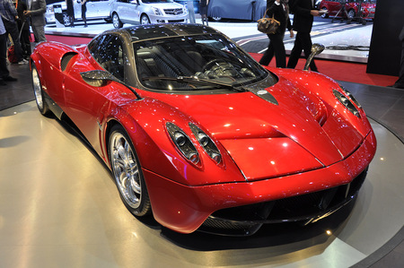 Pagani Huayra - huayra, cars, sporty, pagani