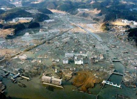 japan quake - human, water, nature, tsunami, quake, pray