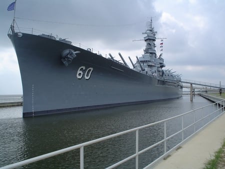 USS Alabama BB-60 - bb60, battleship, alabama, guns, navy, uss, us