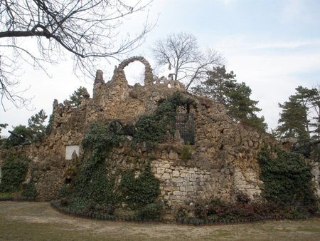 Park - trees, gate, photography, bulgaria, nature, ruins, cannon, green, architecture, old, photo