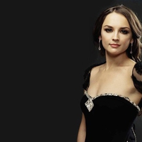 Rachael Leigh Cook