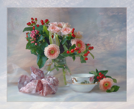 still life - nice, roses, photography, water, bouquet, rose, still life, cool, harmony, drink, coffee, tea, gentle, cup, beautiful, pink, jug, flowers, photo, elegantly, flower