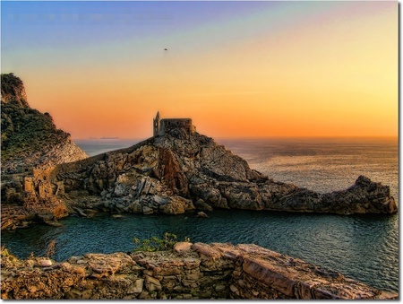 The loney castle - beauty, ocean, lake, sky, other, lakes, oceans, abstract, clouds, castle, beautiful, color, colors