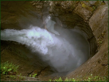 tr�mmelbachf�lle - cavern, waterfalls, switzerland, nature