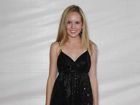 Meaghan Jette Martin - meaghan martin, martin, meaghan jette martin, meaghan, actress