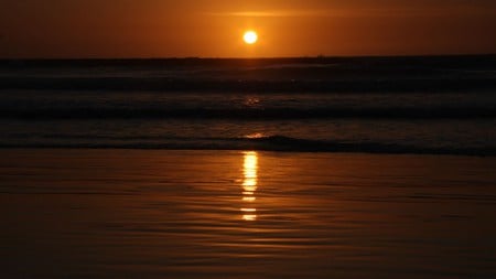 Sunset Beach - red, beautiful, beach, ocean, sky, reflection, orange, stunning, breathtaking, sunset