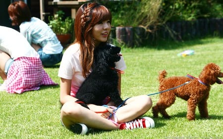 Sunny SNSD - girls, girl, generation, pretty, beautiful, korean, dogs, grass