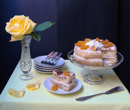 sweet birthday dreams.... - rose, lovely, birthday, table, sweet, yellow, dream, cake