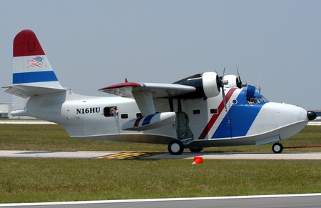 Albatross at rest - guard, plane, albatross, engine, grumman, boat, private, twin