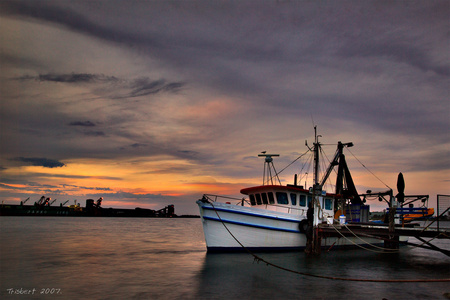 ships safe from the storm - sunlight, sunset, water, boat, sea, sky