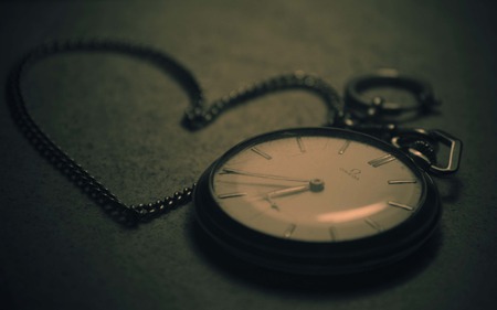 Lovely time - macro, heart, photography, clock, waiting, time