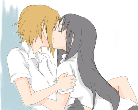 K-On - tainaka ritsu, black hair, blonde hair, kiss, long hair, akiyama mio