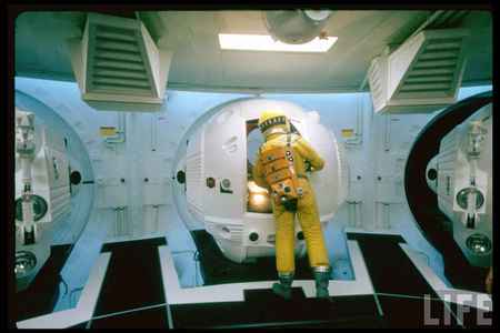 Space Odessy 2001 - movie, spacestation, man, spaceman