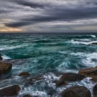 WAVES CRASHING