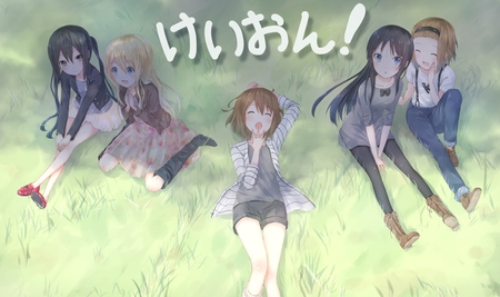 Gossip Girls - mio, girls, ritsu, sleepy, asuza, rest, clothes, manga, yui, tree, mugi, short hair, uner, anime, k-on, long hair, casual, smile, black hair