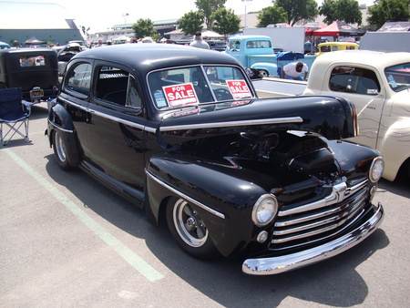 FORD AT SHOW - ford, show, hotrod, cool, auto, black, outside, cars