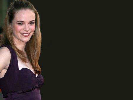 Danielle Panabaker - danielle panabaker, babe, danielle, panabaker, beautiful, actress