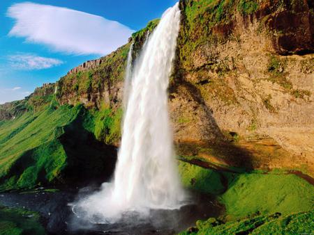 Beautiful Waterfall - nature, amazing, beautiful, water, green, waterfall