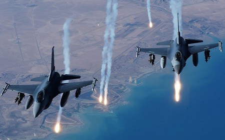 F-16C - aircraft, f-16c, bombs, rocket, military, planes