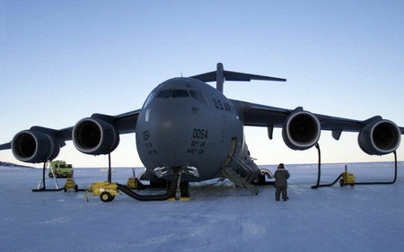 C-17 - aircraft, planes, c-17, commercial