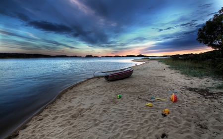 Sunset - summer, boat, beautiful, beach, leaves, ocean, toys, grass, view, nature, sunset, colorful, pretty, beauty, peaceful, blue, sky, sand, clouds, lovely, trees, sea, colors, boats, green