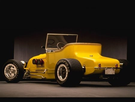 Yellow hot rod