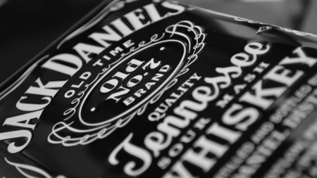 Jack Daniel's - macro, alcohol, black and white, whiskey, drinks