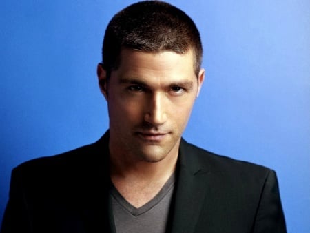 Matthew Fox - male, handsome, nice dress, actor, nice look, short hair