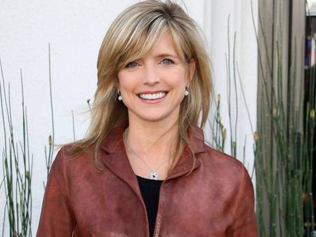 Courtney Thorne-Smith - courtney, according to jim, blonde, courtney thorne-smith, actress