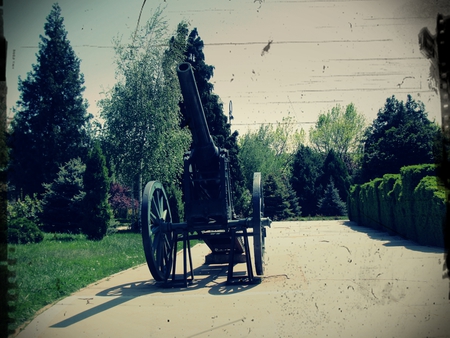 War cannon - cannon, photography, war, arhitecture, other