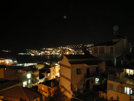 Kusadasi panoramio at night - houses, kusadasi, panoramio, turkey