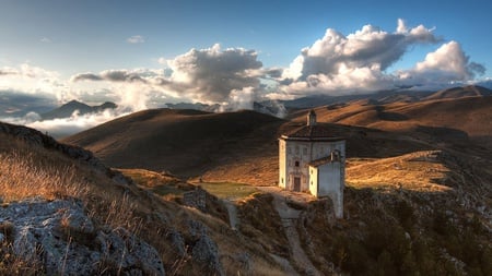 Abruzzen Italy Europe - house, hills, europe, abruzzio, landscape, abruzzen, italy, rocks