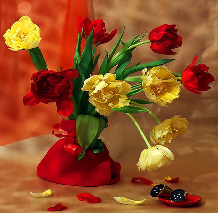 Yellow & red - flowers, vase, tulips, yellow, red, table